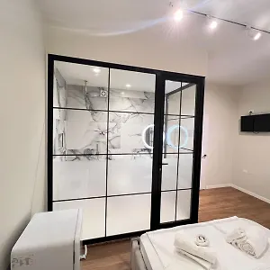 Aparthotel Serene